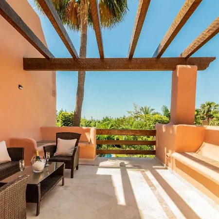 Vacation I El Calvario Villa, Cinema, Pool, Andalusian Garden, Top Location In Old Town Villa