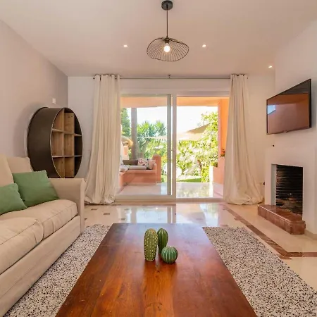 Vacation I El Calvario Villa, Cinema, Pool, Andalusian Garden, Top Location In Old Town * Marbella